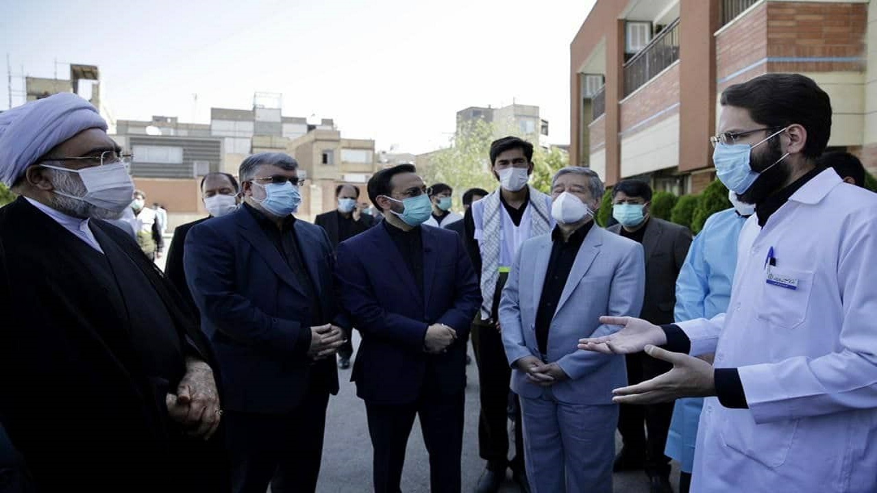 بازدید تولیت آستان قدس از مرکز درمان سرپایی بیماران کرونایی در زائرسرای رضوی