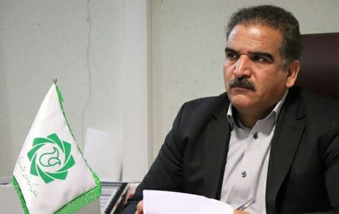 کاشت ۳۱ هزار نهال فصلی و ۲۰۰۰ گلدان در گلزار شهدا و پردیسان قائم (عج)