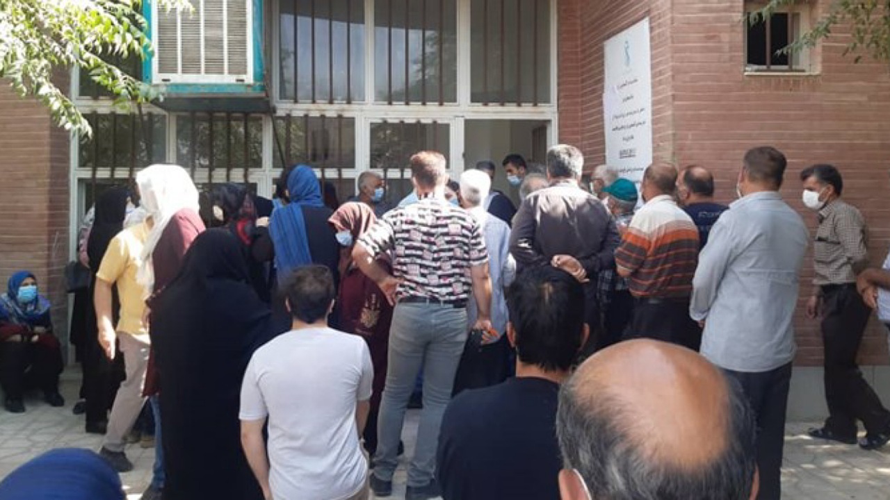 تجمع در مراکز واکسیناسیون فاجعه‌آفرین است