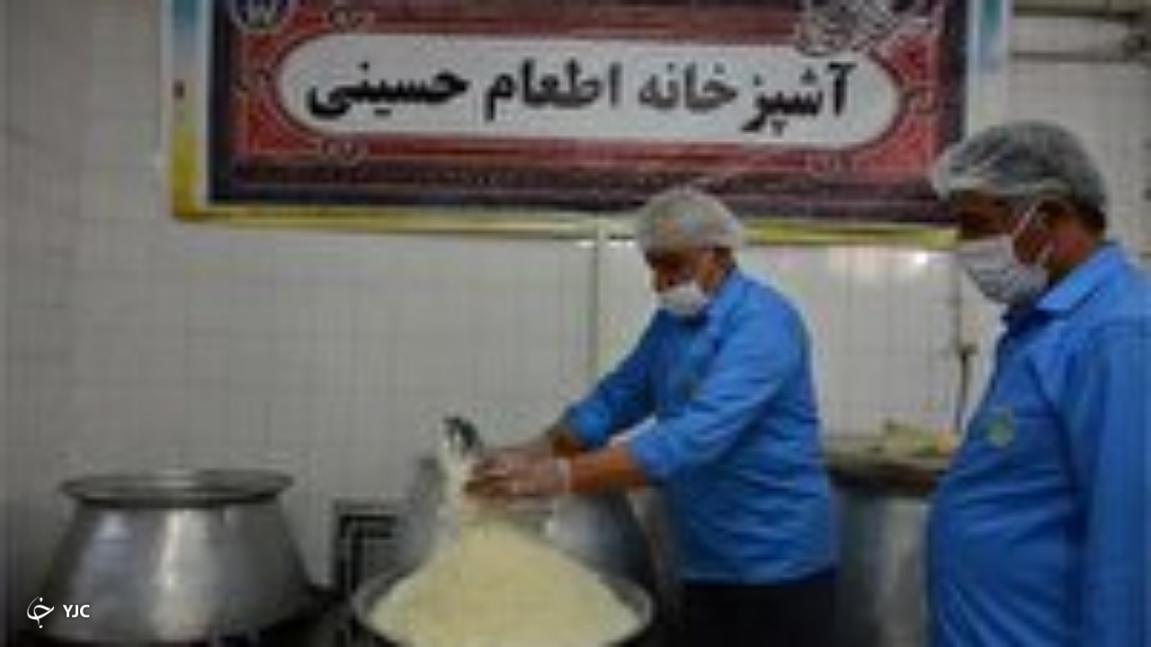 پخت و توزیع بیش از ۲۰ هزار وعده غذای گرم در چالدران