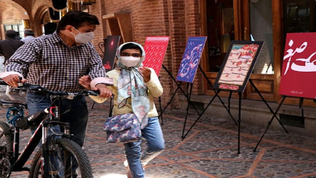 برپایی نمایشگاه محیطی "تصویر حماسه" در قزوین