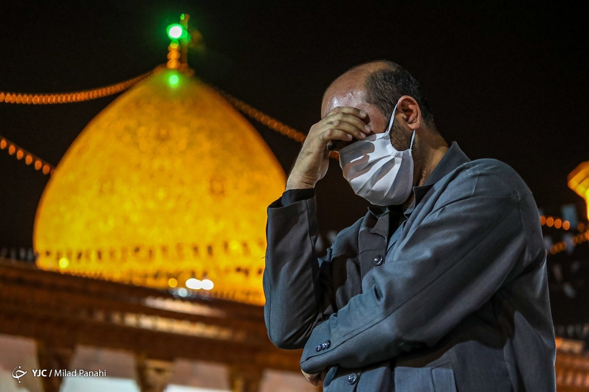 سومین حرم اهل بیت (ع) در شب تاسوعا عزادار علمدار کربلاست