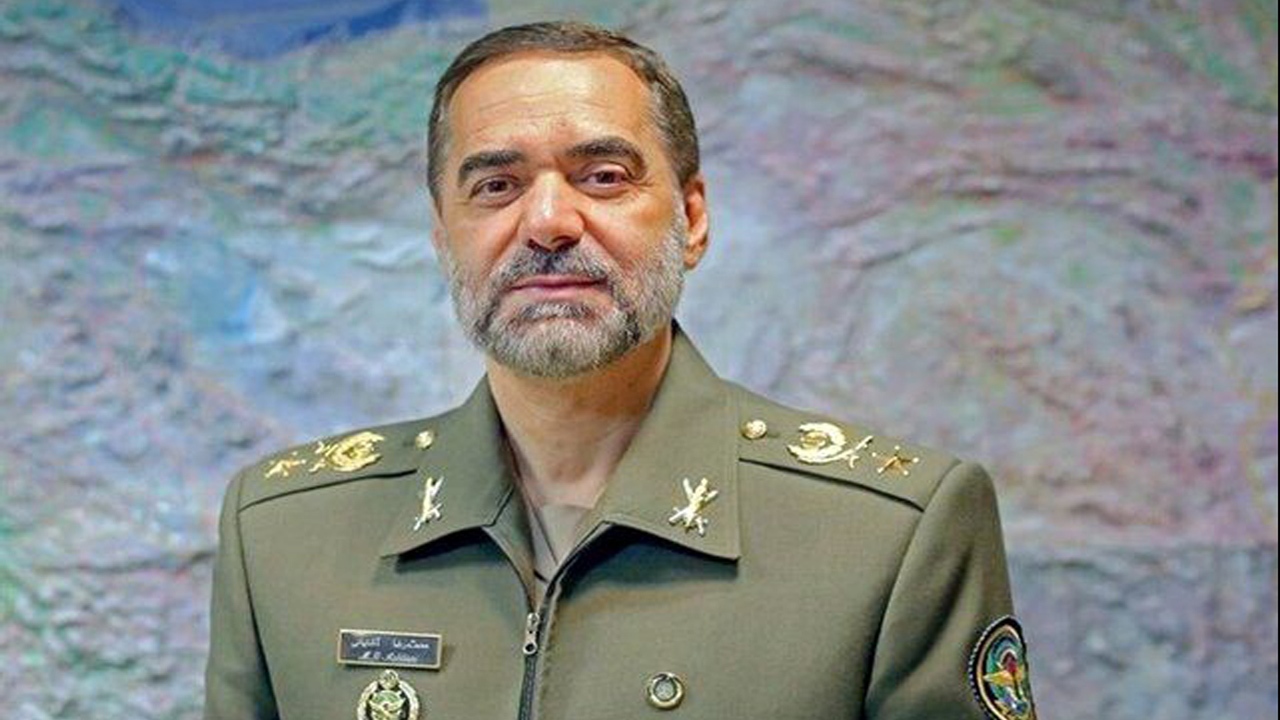 لزوم پایش تحولات فناورانه دفاعی در سطح جهان و رسیدن به فناوری‌های نوین