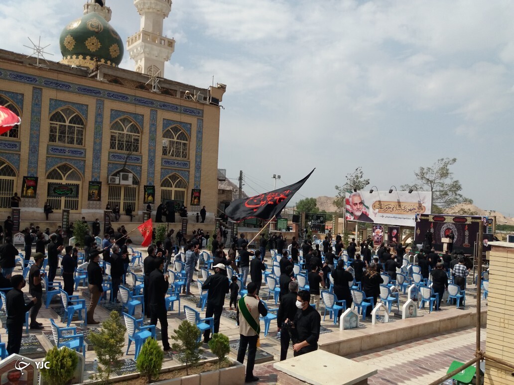 عزاداری تاسوعا در گلزار شهدای کرمان 