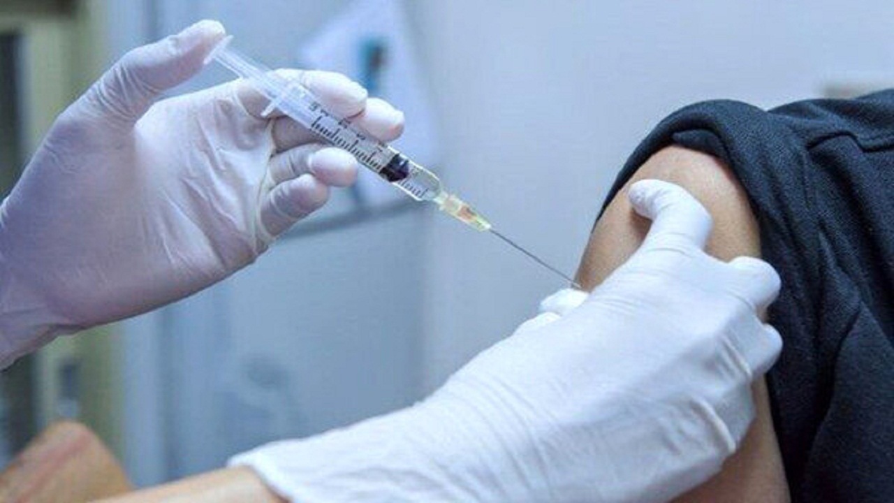 واکسیناسیون ۲۰ گروه پرخطر علیه کرونا در چهارمحال و بختیاری