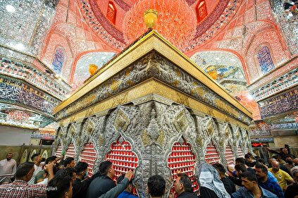 حضور مردم و دسته های عزاداری - کربلا معلی