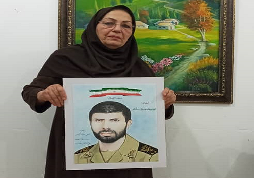 بانوی مسیحی که تصاویر شهدا را نقاشی می&zwnj;کند + فیلم و تصاویر