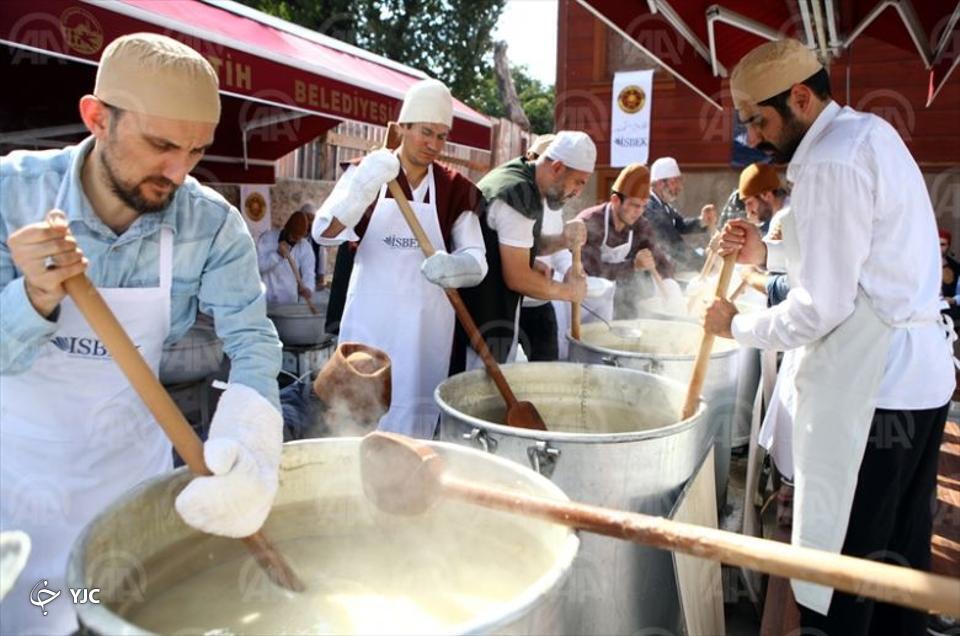 از تهیه پودینگ نوح تا جمع شدن دور آتش و نخریدن نمک؛ نگاهی به سنتهای عاشورایی کمتر شنیده شده در گوشه و کنار جهان+ تصاویر از تهیه پودینگ نوح تا جمع شدن دور آتش و نخریدن نمک؛ نگاهی به سنتهای عاشورایی کمتر شنیده شده در گوشه و کنار جهان+ تصاویر