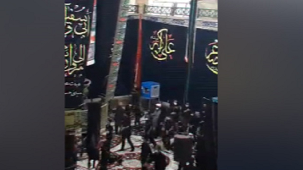 فیلمی از زنجیرزنی عاشقان حسینی در میبد