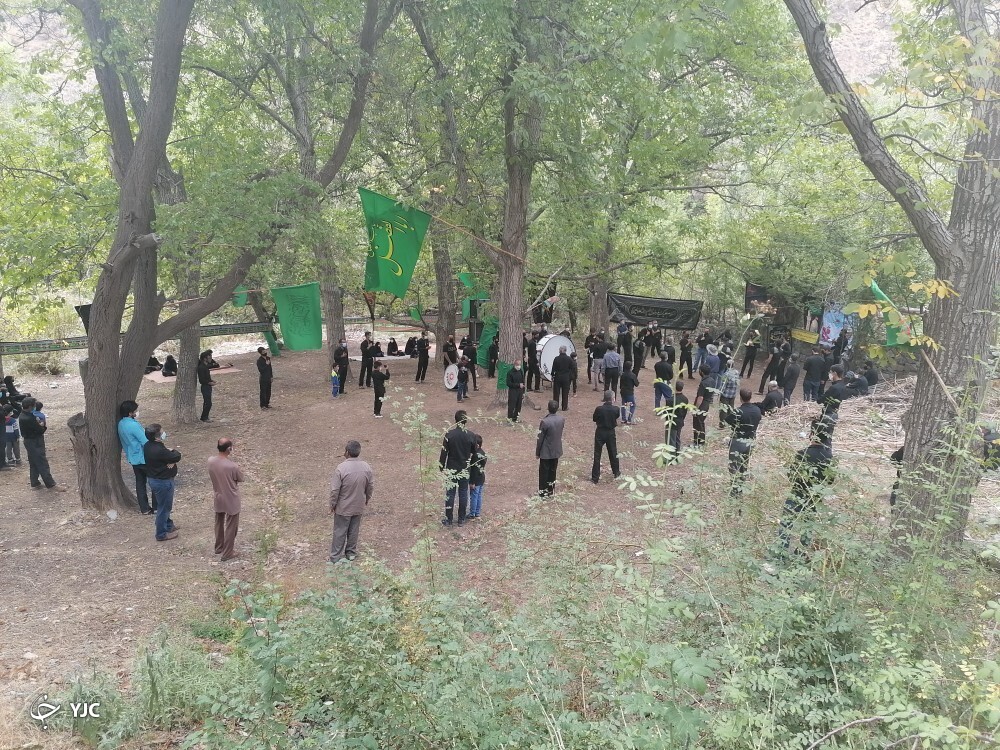 روستای باب طاهونه راین  از توابع شهرستان کرمان 
