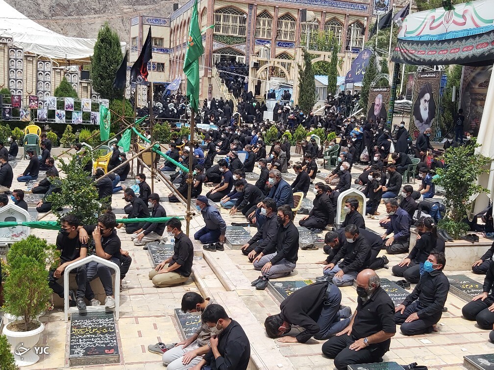 نماز ظهر عاشورا گلزار شهدای کرمان 