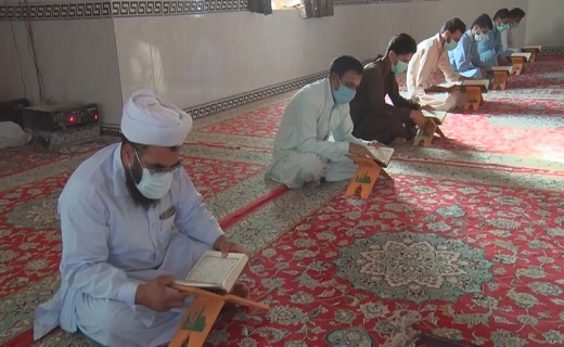 ارادت اهل سنت روستای طبسین بالا به روز عاشورا و قیام امام حسین (ع) + تصاویر