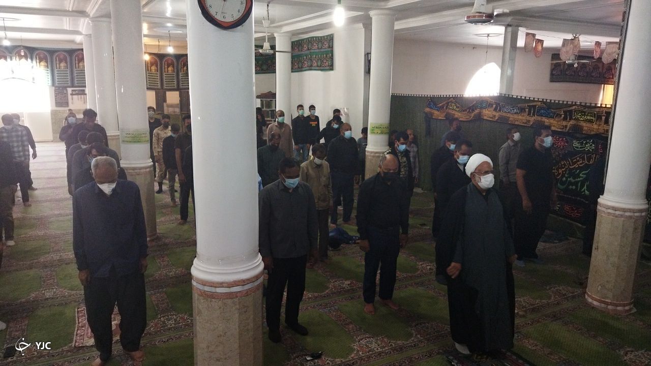 نماز ظهر عاشورا در شهرستان رودبار جنوب