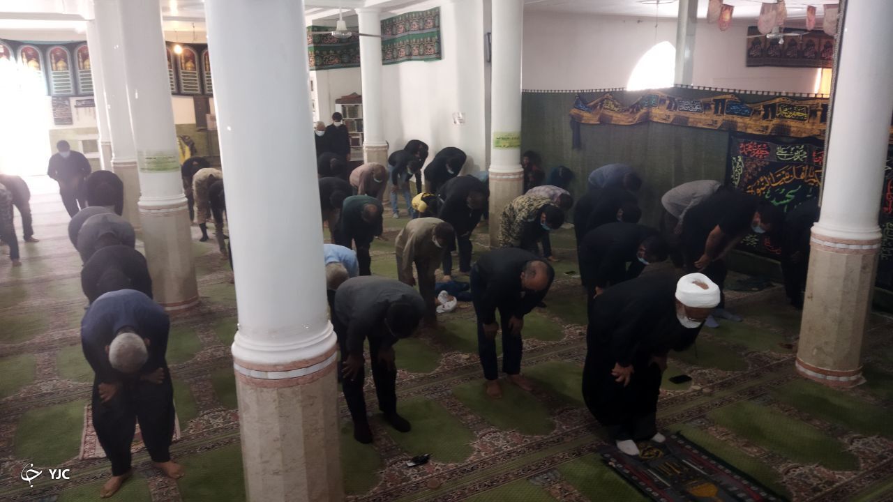 نماز ظهر عاشورا در شهرستان رودبار جنوب