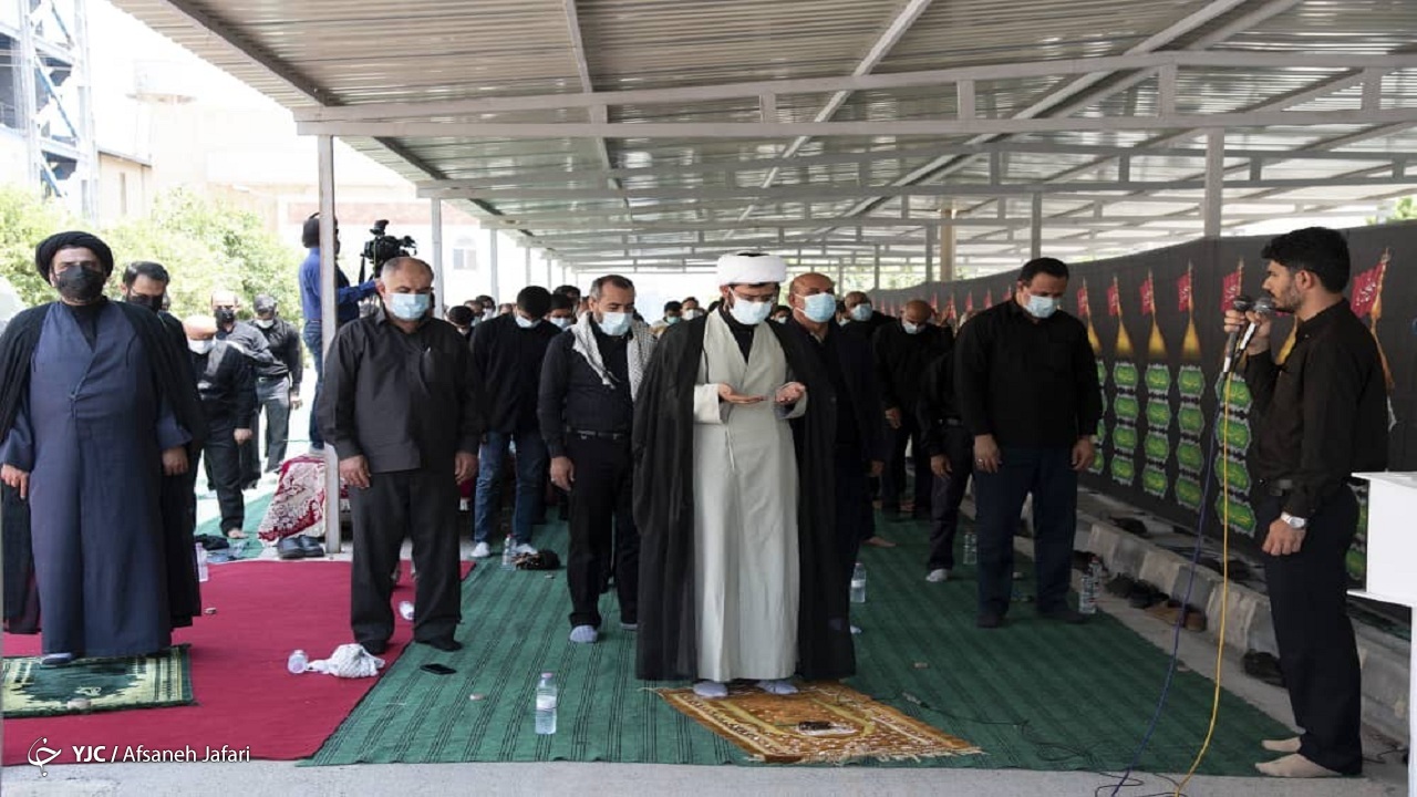 نماز ظهر عاشورا در بوشهر اقامه شد + عکس