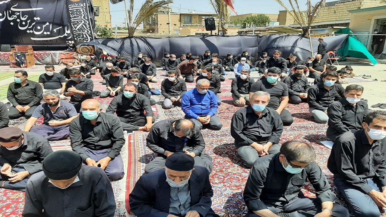 نماز ظهر عاشورا در &laquo;روستای گراچقا&raquo; برگزار شد + فیلم