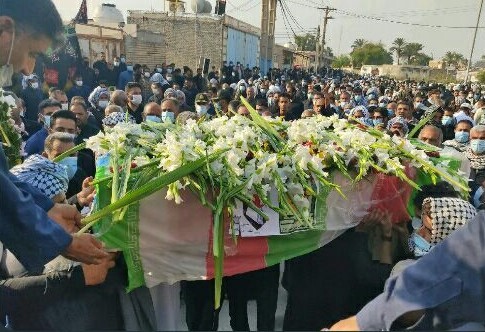 مراسم خاکسپاری پیکر فرمانده جوان پاسگاه خنافره شادگان در الهایی