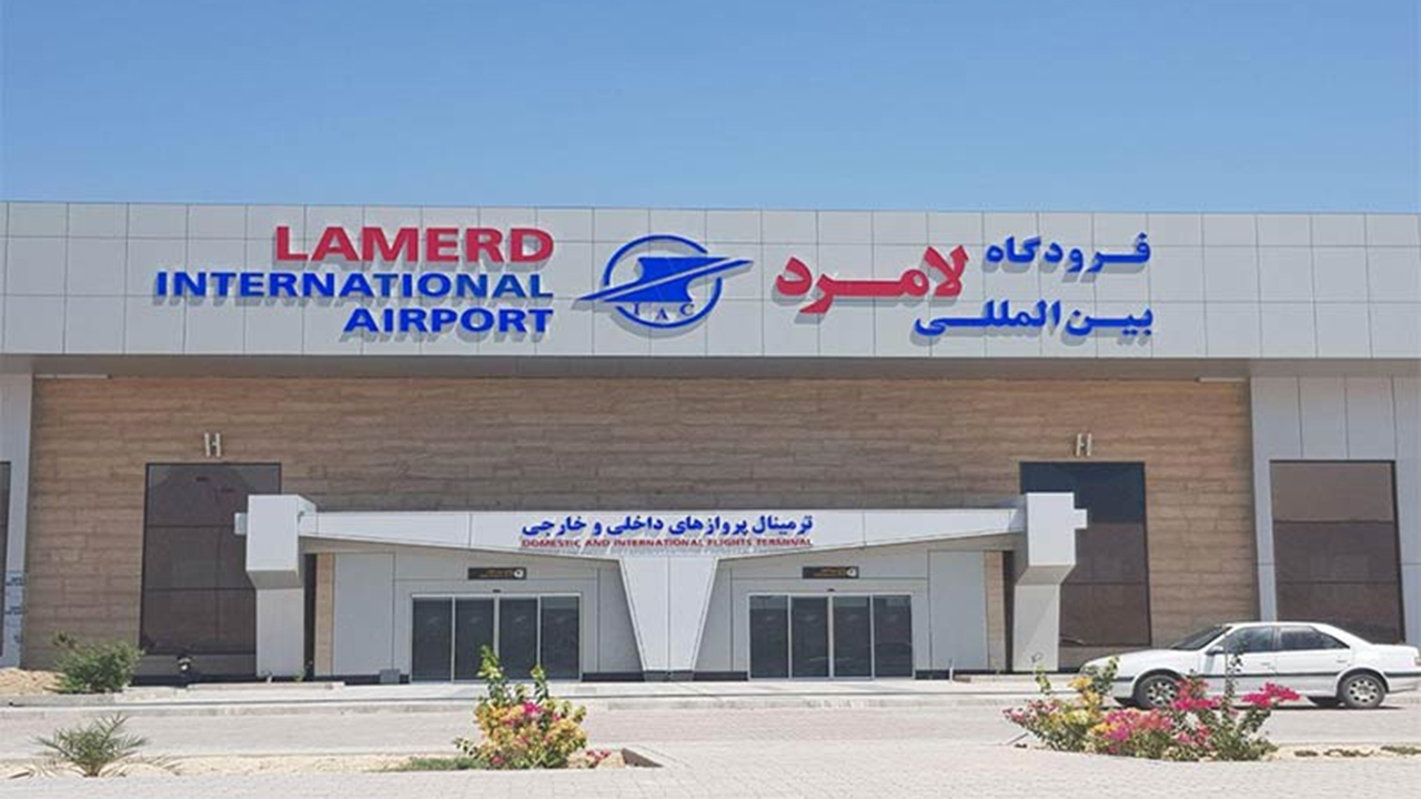 خسارت توفان به تاسیسات فرودگاه شهرستان لامرد