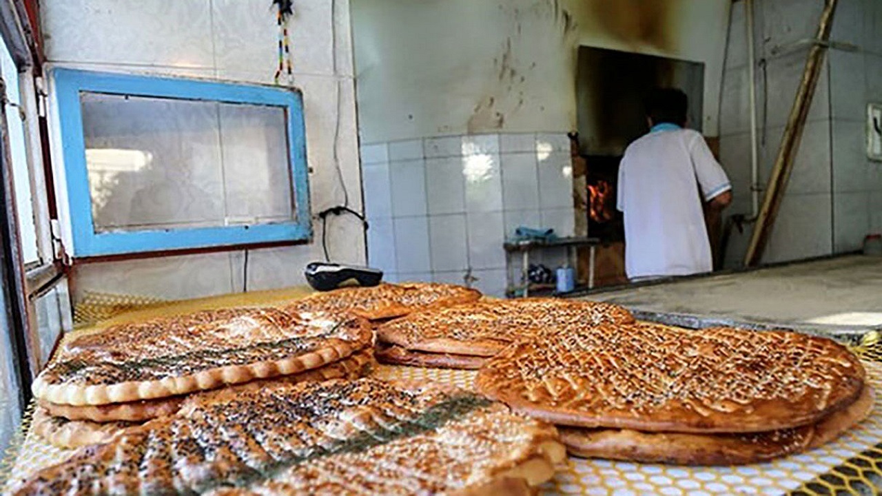 قطع سهمیه آرد ۳۵ واحد خبازی در بروجن