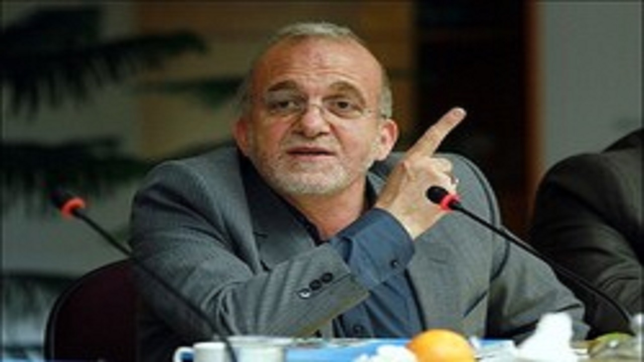 اصفهان در توسعه‌ یافتگی عقب است