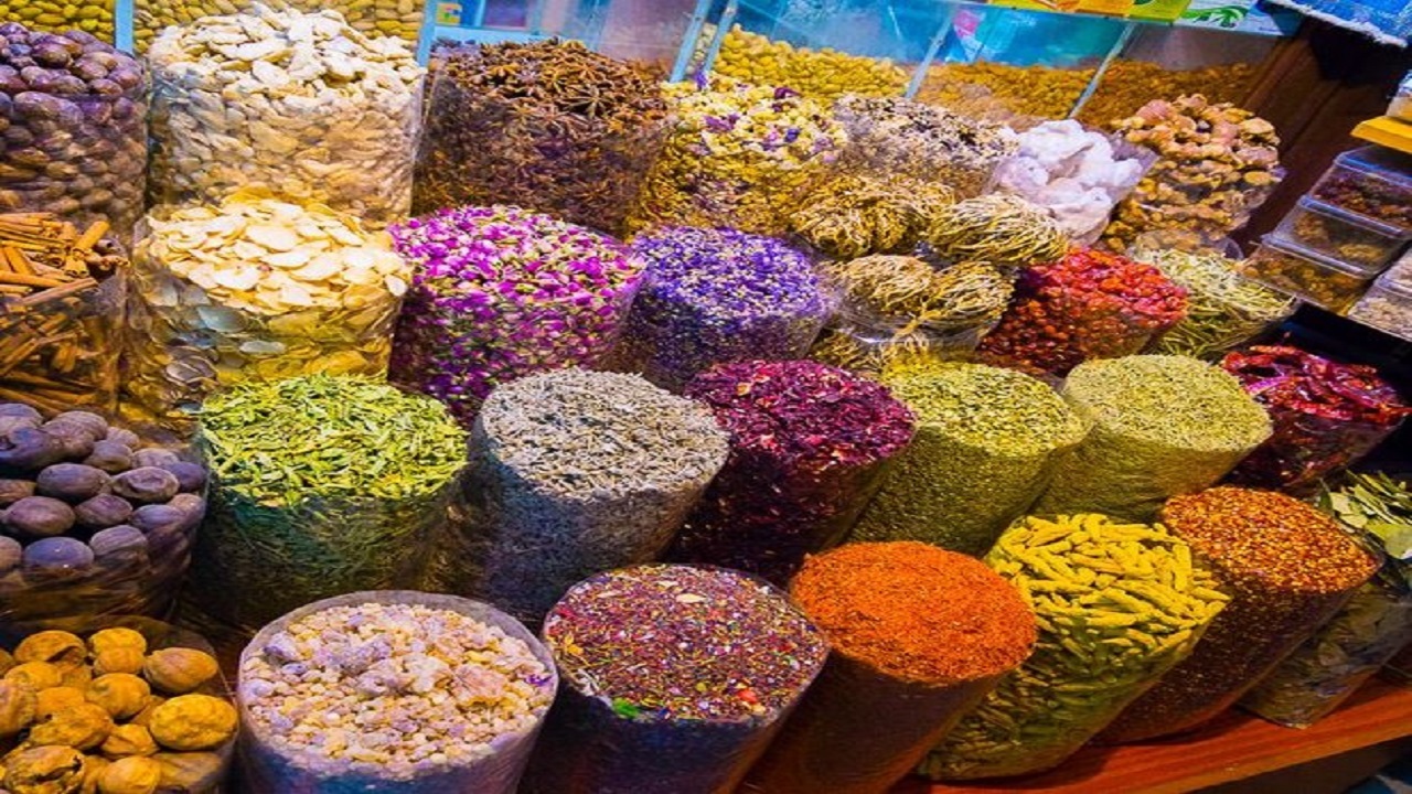 کشت ۷۵ درصد از گونه‌های گیاهان دارویی ایران در استان اصفهان