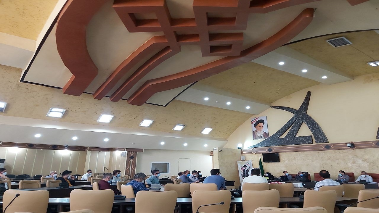بهره برداری از چند دستگاه آب شیرین کن طی ۴ ماه آینده در آبادان و اروندکنار