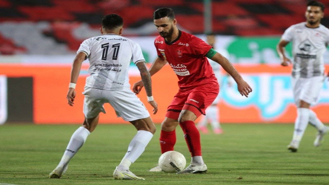 پرسپولیس ۳ - تراکتور یک/ سرخپوشان یک گام دیگر به قهرمانی در لیگ برتر نزدیک‌تر شدند