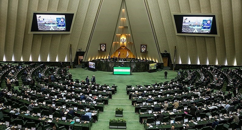 مجلس تا پایان فرایند رأی اعتماد در ۲ شیفت جلسه دارد