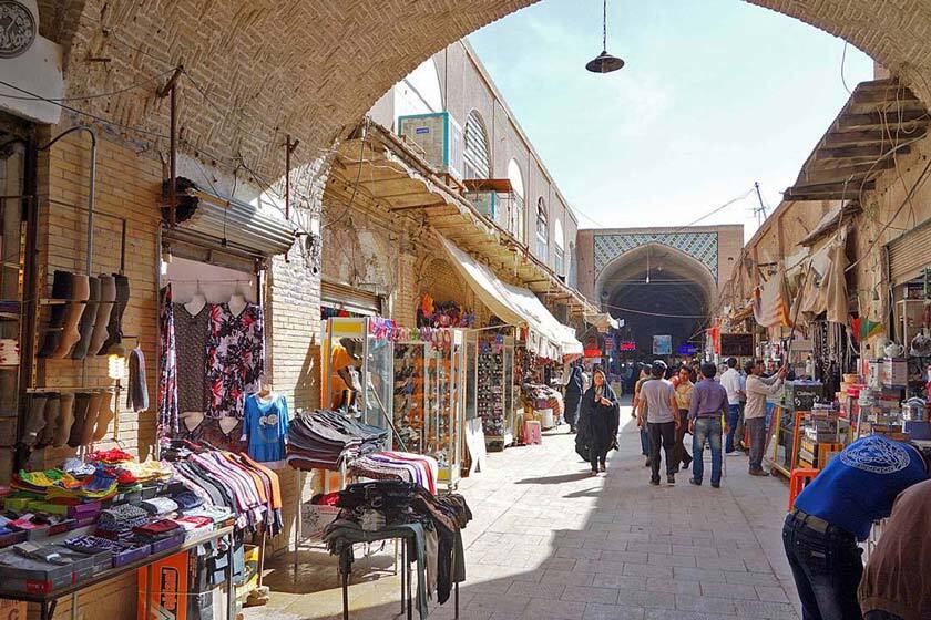 بازاری که هنوز در آن مبادله کالا به کالا انجام می‌شود + تصاویر