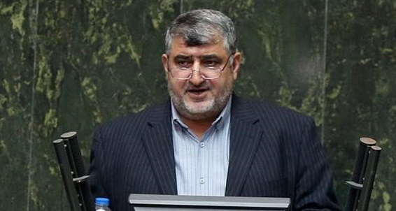 ندیدم مهدکودک ها را مرد ها بچرخانند!/ به باغگلی رای ندهید