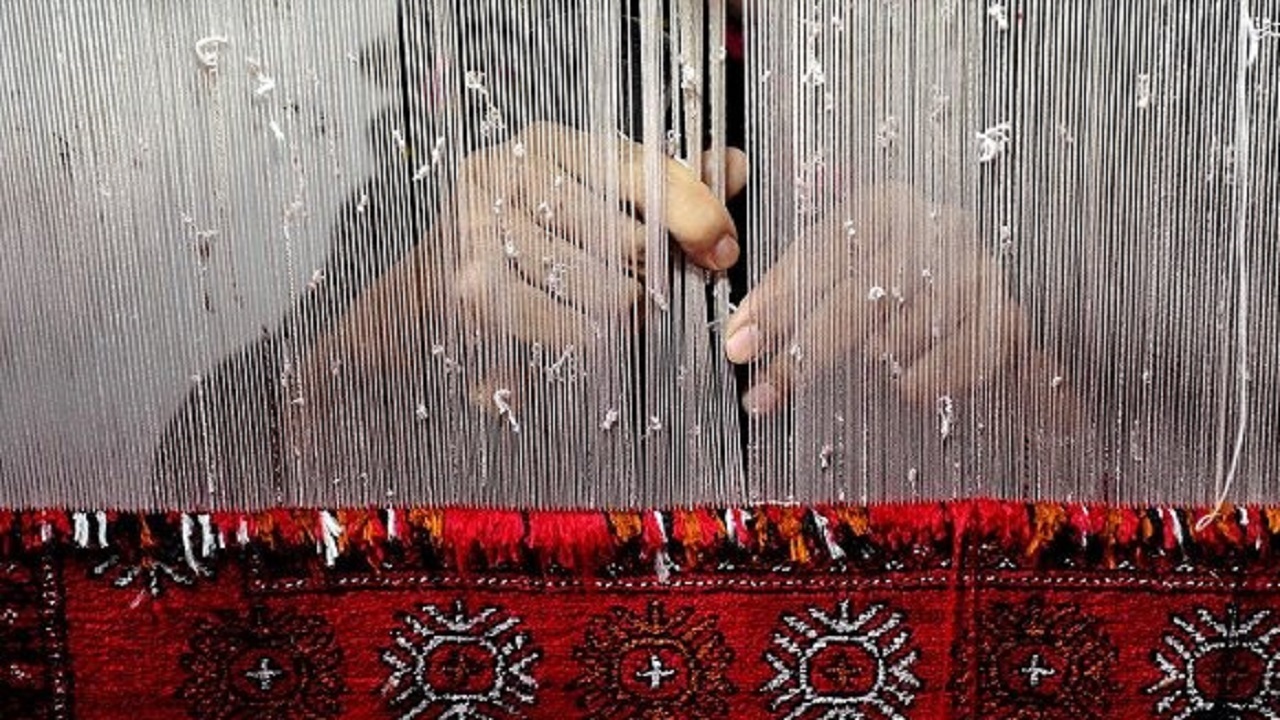 به کار گیری تار و پود هنر برای زدن نقش اشتغال/ علاقه نوجوانی، به درآمد زایی ختم شده است