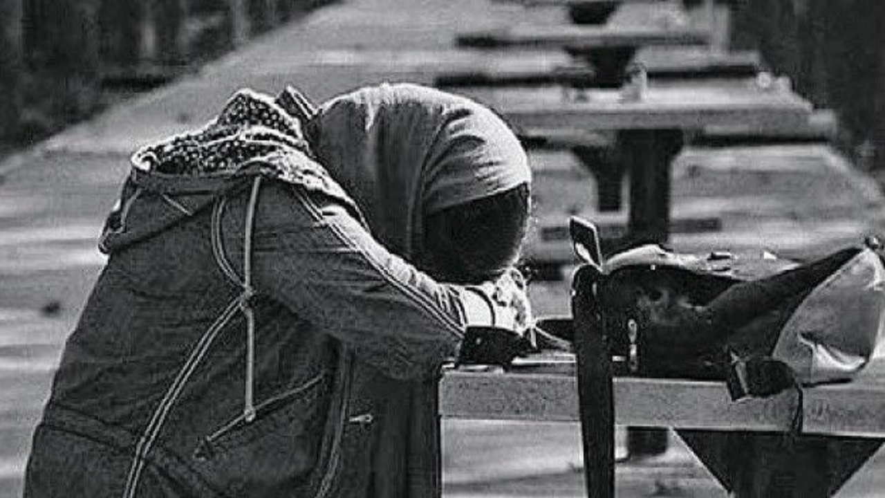 جای دخترک در میان گرگ‌ها امن نبود