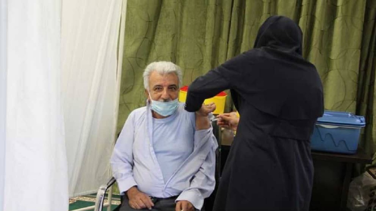 آغاز تزریق واکسن کرونا به کارکنان گمرک‌های استان بوشهر
