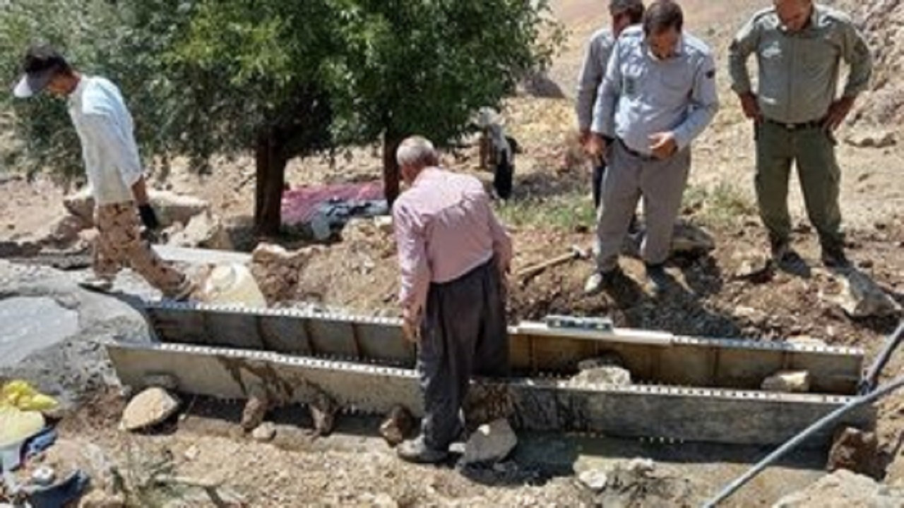 ایجاد آبشخور برای حیات وحش کوهستان بزآو کنگاور