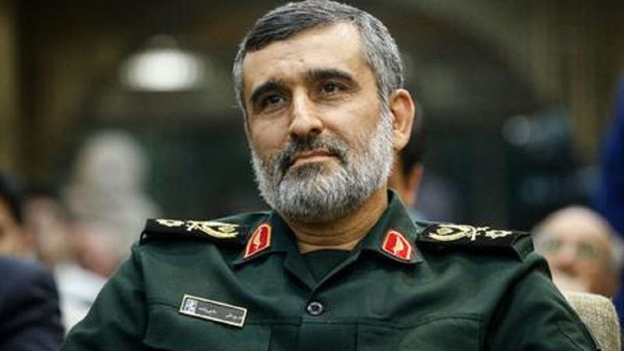مقام معظم رهبری هیچگاه اجازه ندادند ما در تله دشمن گرفتار شویم