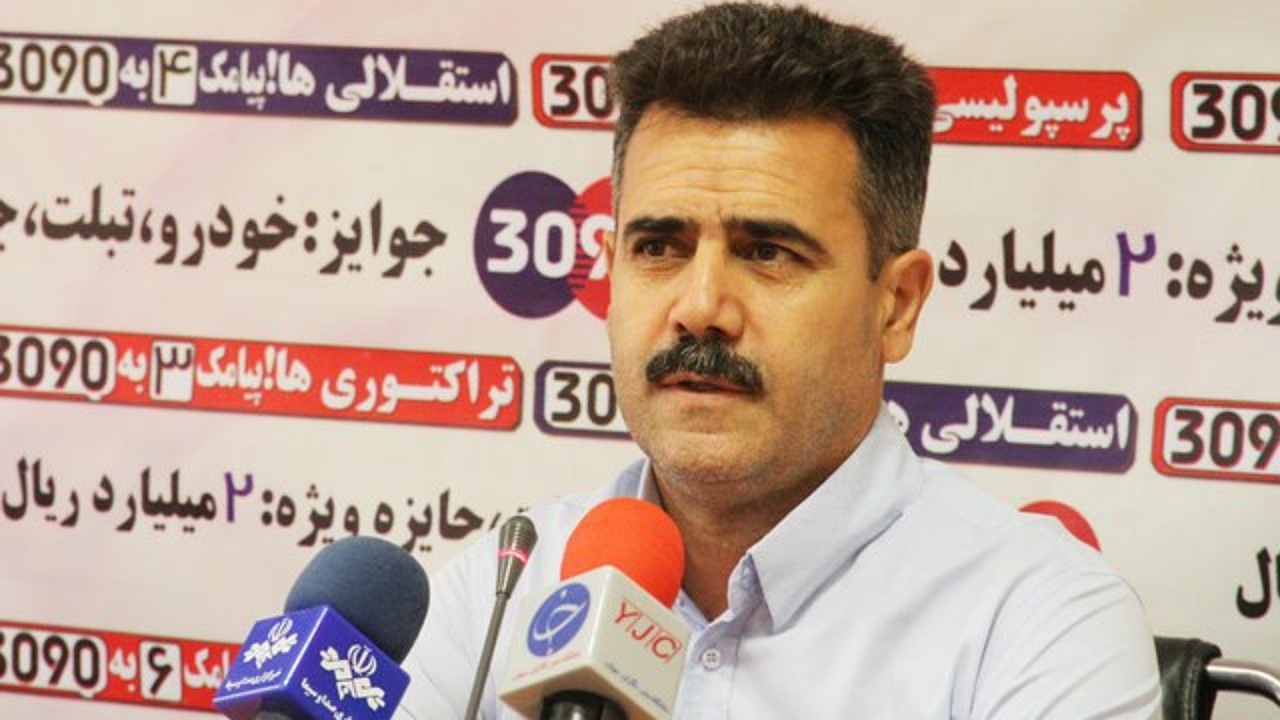 پورموسوی‌: به نکونام اجازه نمی‌دهم دیگر در خوزستان مربیگری کند/ فولادی‌ها با پنجره بسته فرار رو به جلو می‌کنند