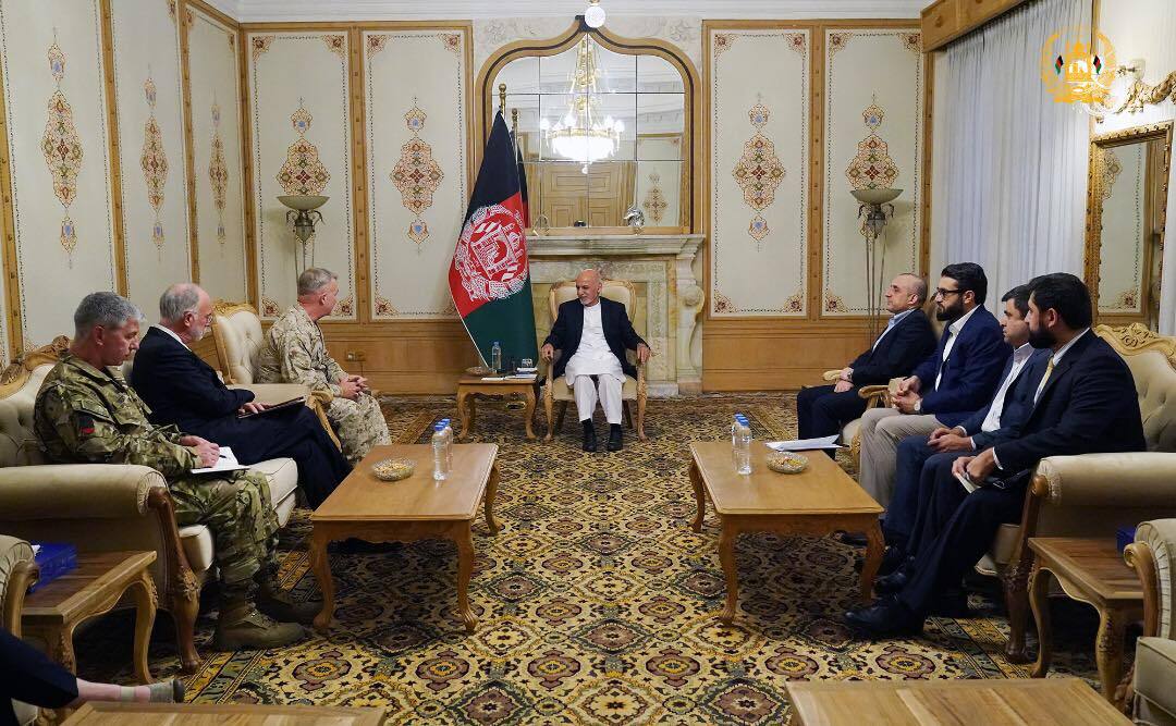 گفتگوی فرمانده سنتکام با اشرف غنی درباره وضعیت امنیتی افغانستان