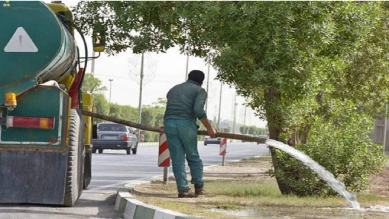 گشت بازرسی آبیاری فضای سبز در همدان آغاز شد