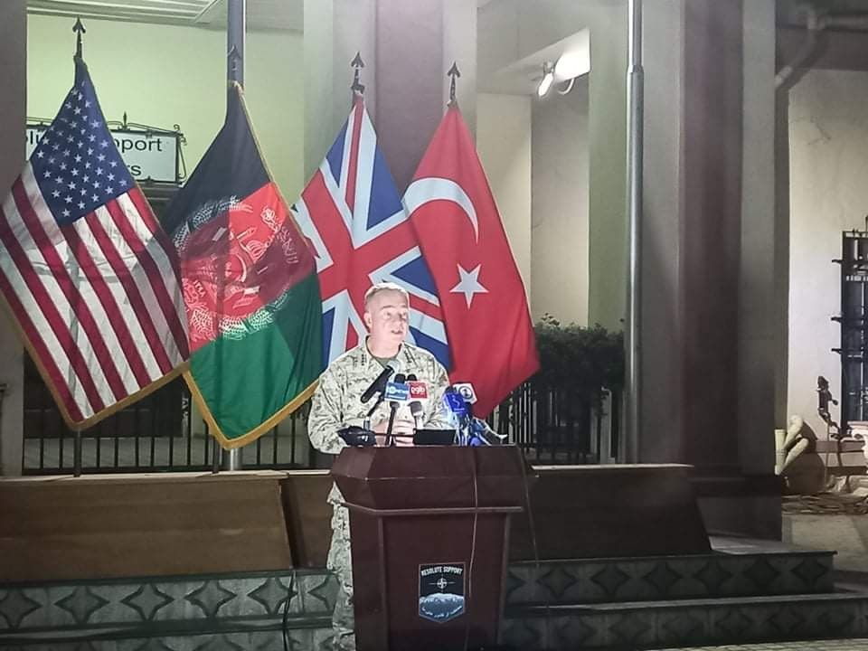مکنزی: با ادامه حملات طالبان، بمباران آمریکا شدیدتر می شود
