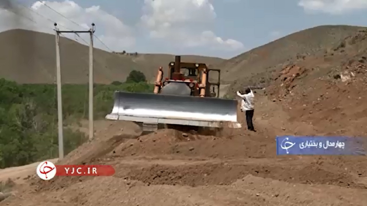 جاده‌ای که خیران برای ساختنش کفش آهنی پوشیدند +فیلم