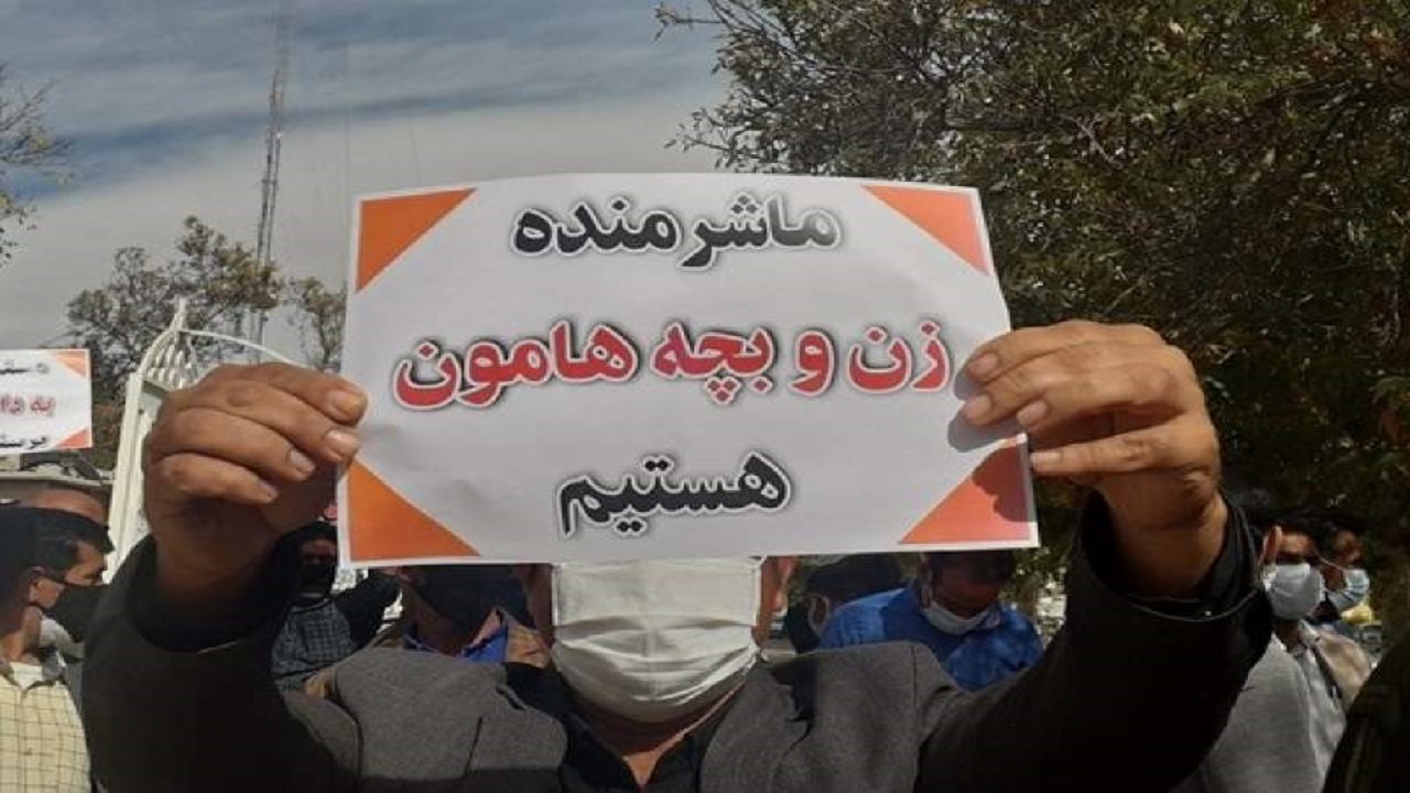 آبداران آبفای باغملک خواستار رسیدگی به مطالبات خود شدند/مسئولین آبفا همچنان بی توجه به خواسته‌های کارکنان