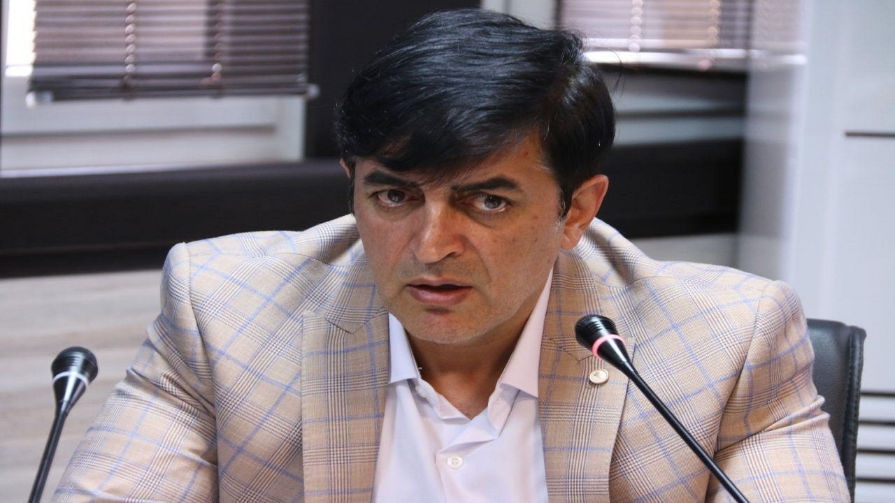 دلیل تجمع خیابان جمهوری قطعی برق بود/ اکنون شرایط عادی است