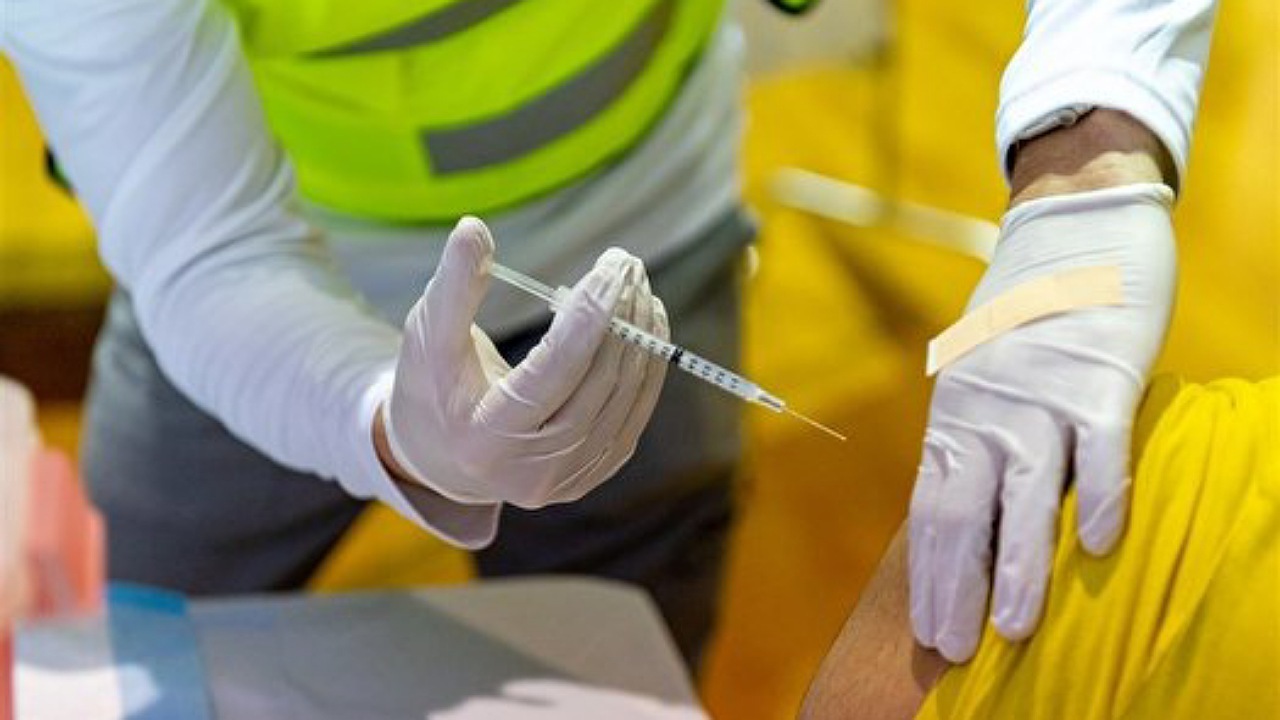 جزئیات واکسیناسیون فرهنگیان اصفهان قبل از بازگشایی مدارس