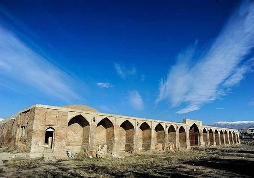 گرد و غبار فراموشی روی میراث به جامانده از ایلخانی/ در&zwnj;های بسته بنای تاریخی به روی گردشگران