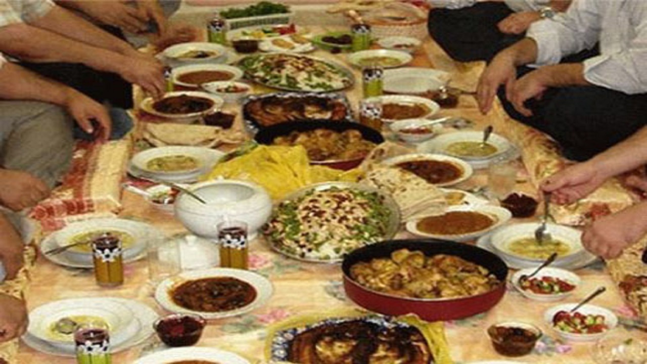 ۲۰ هزار پُرس غذای گرم بین نیازمندان خرم‌آباد توزیع می‌شود