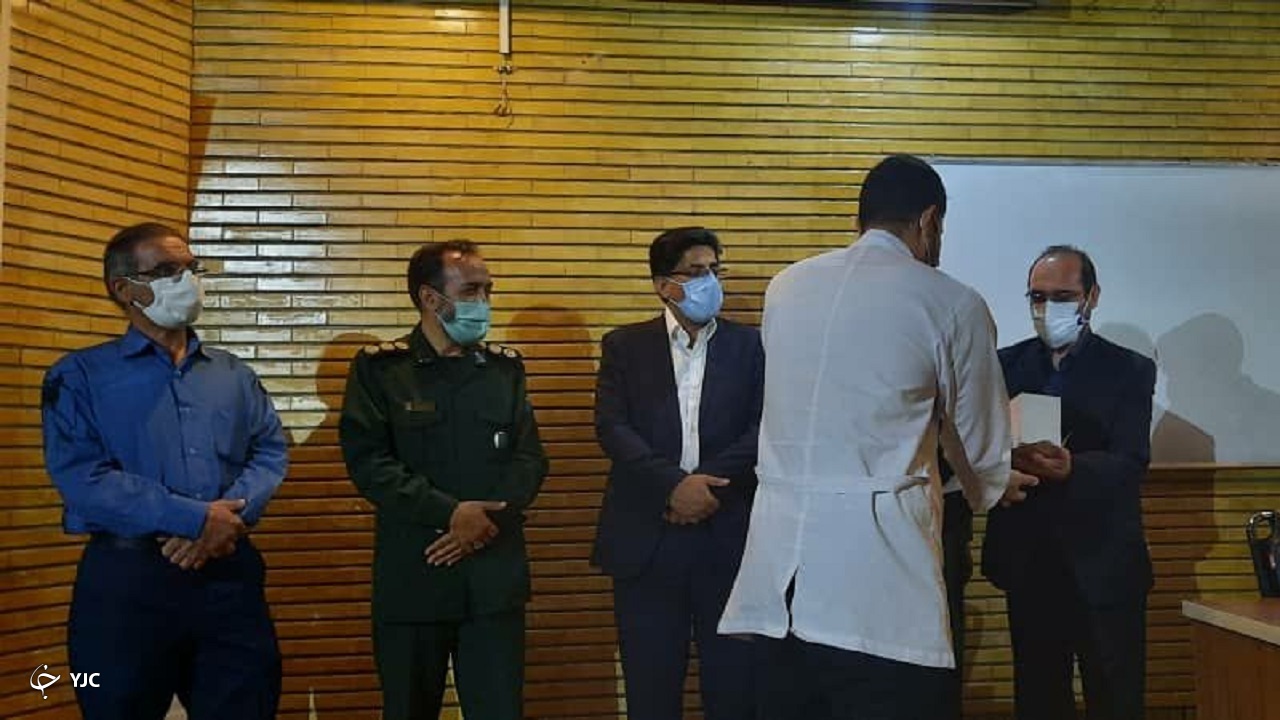 تجلیل از سادات مدافع حرم در اراک