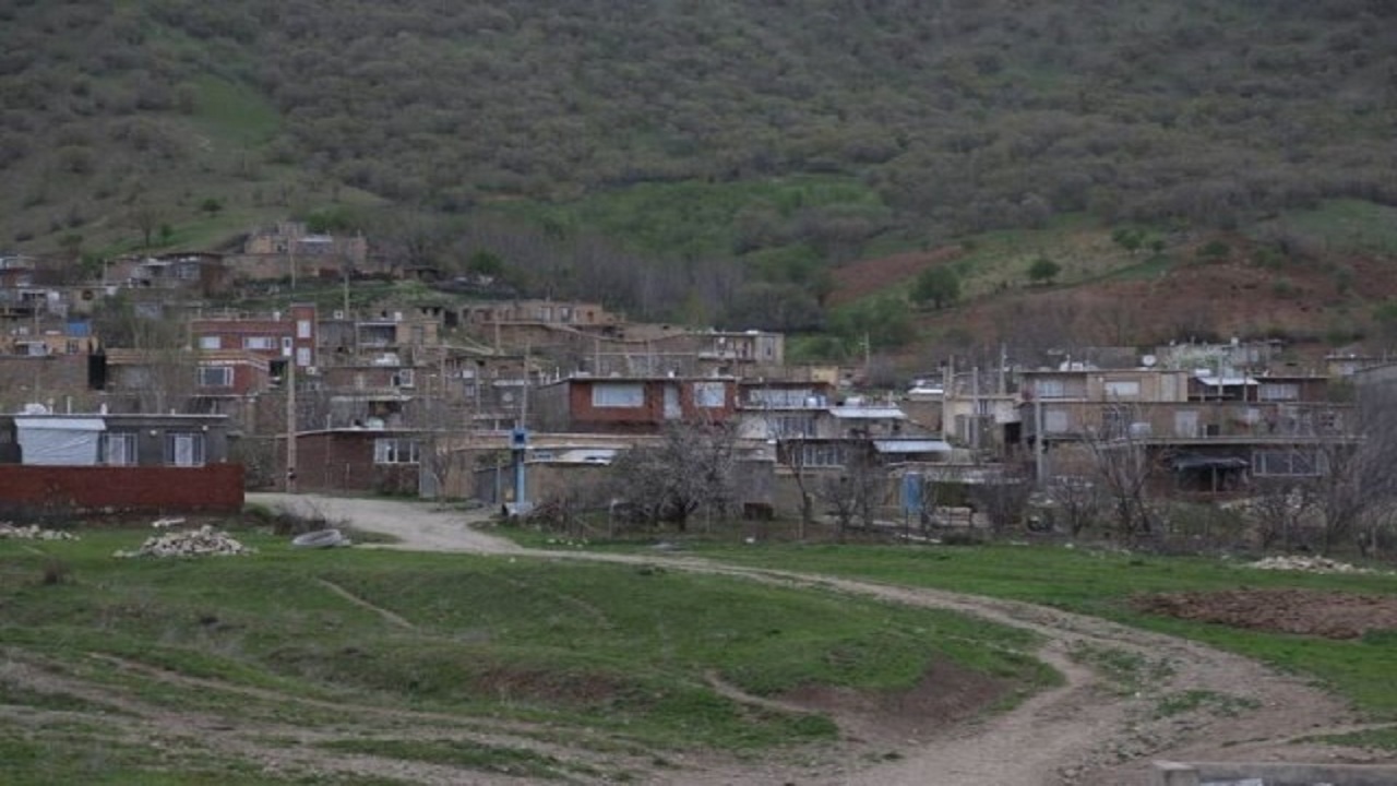 شهرت اهالی روستای خبرارخی کبودراهنگ به تحصیل علم و دانش