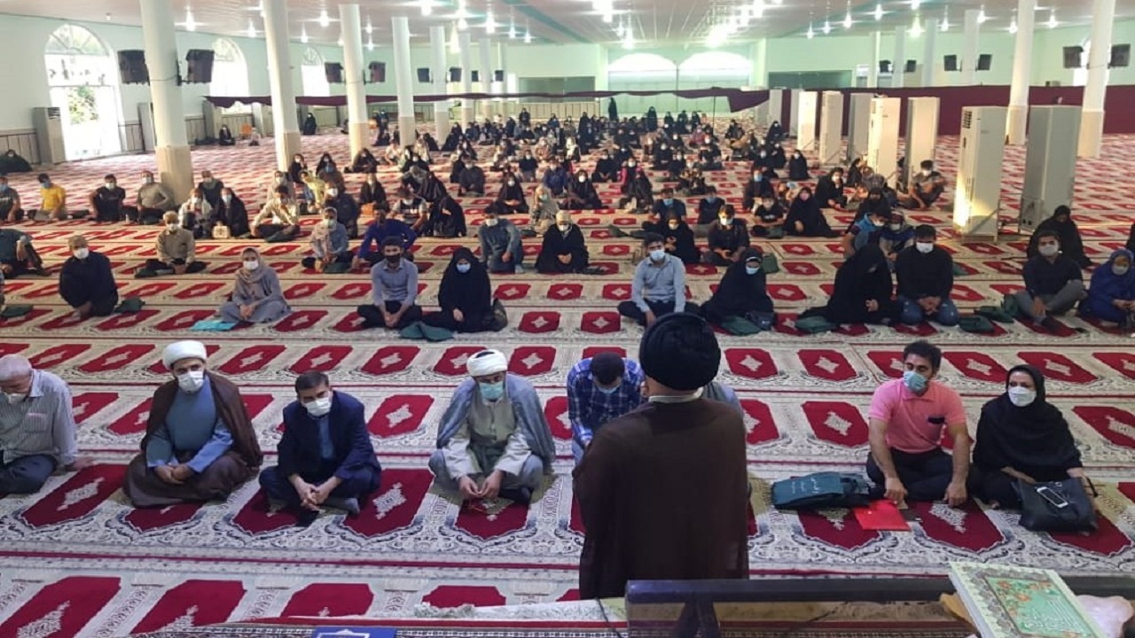 ۱۲ زوج نیازمند با اهدای جهیزیه زندگی مشترک خود را آغاز کردند