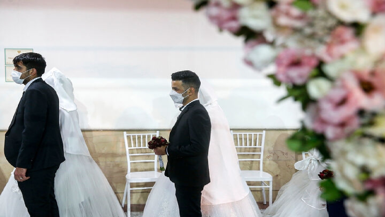 آیین ازدواج ۲۱ زوج کم‌برخوردار برگزار شد