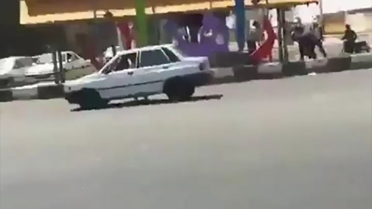 نجات جان یک کودک توسط پلیس زاهدان + فیلم